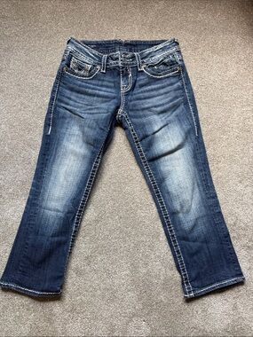 Vigoss Capri Jeans with Fade and Contrast Stitching
